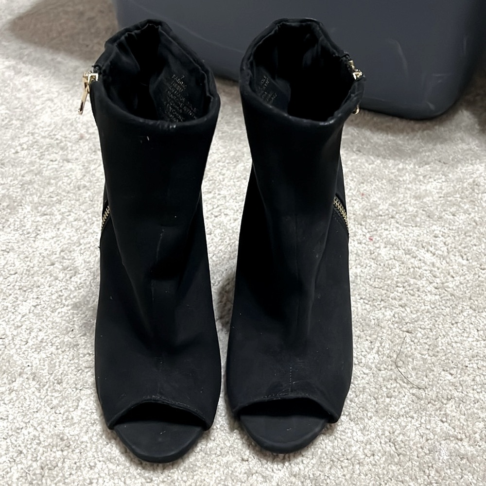 EXPRESS open toe black booties Size 7